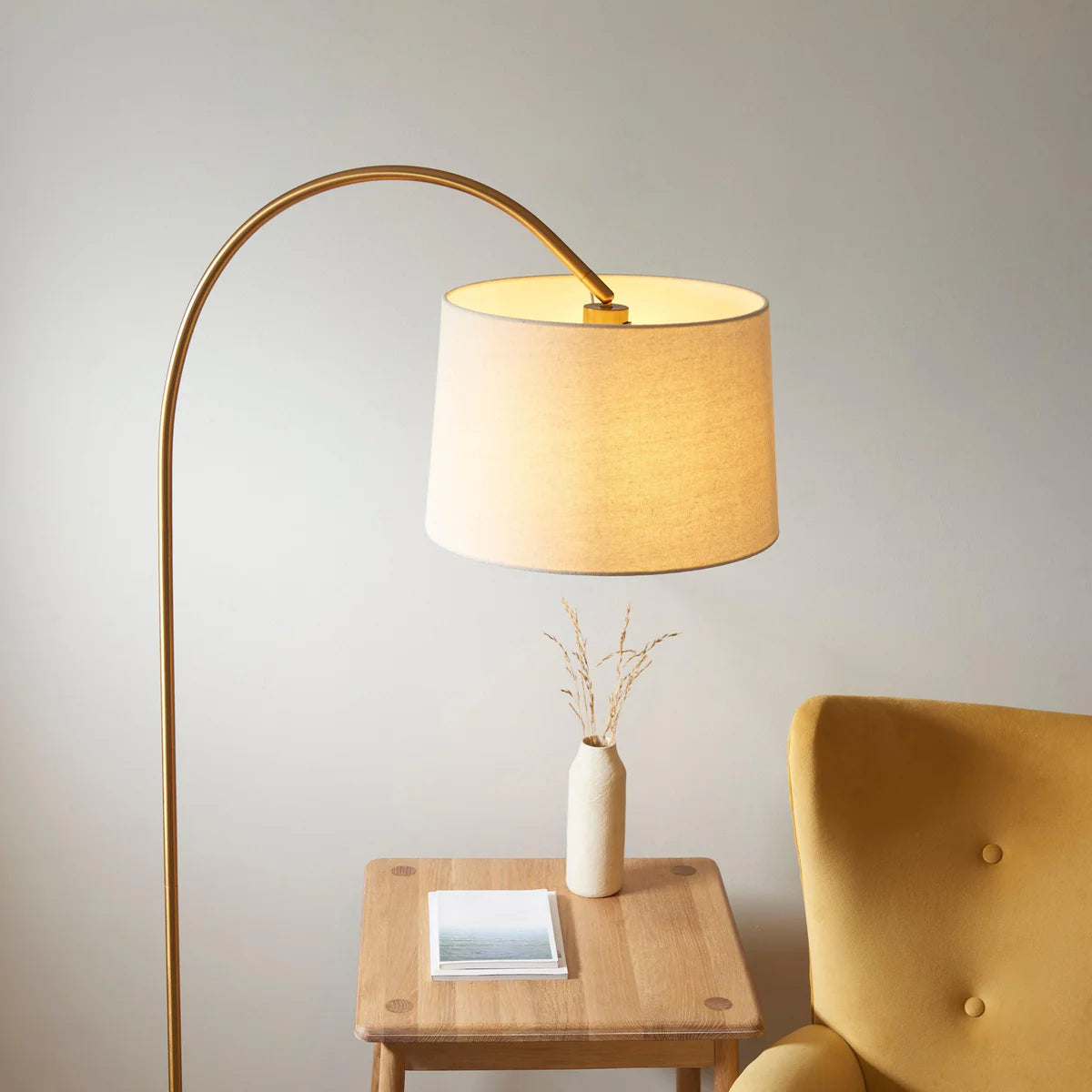 Brass Arc Floor Lamp with Fabric Shade, 1-Light Livingroom Lighting